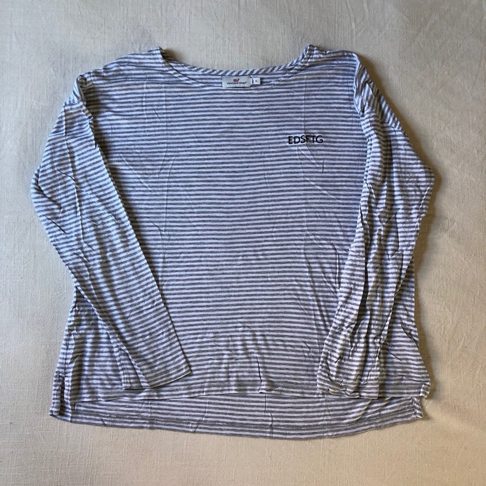 Vineyard Vines Stripe Embroidered tee shirt
